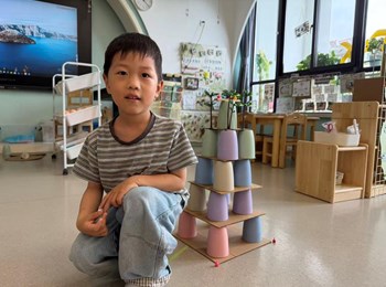 纸杯塔